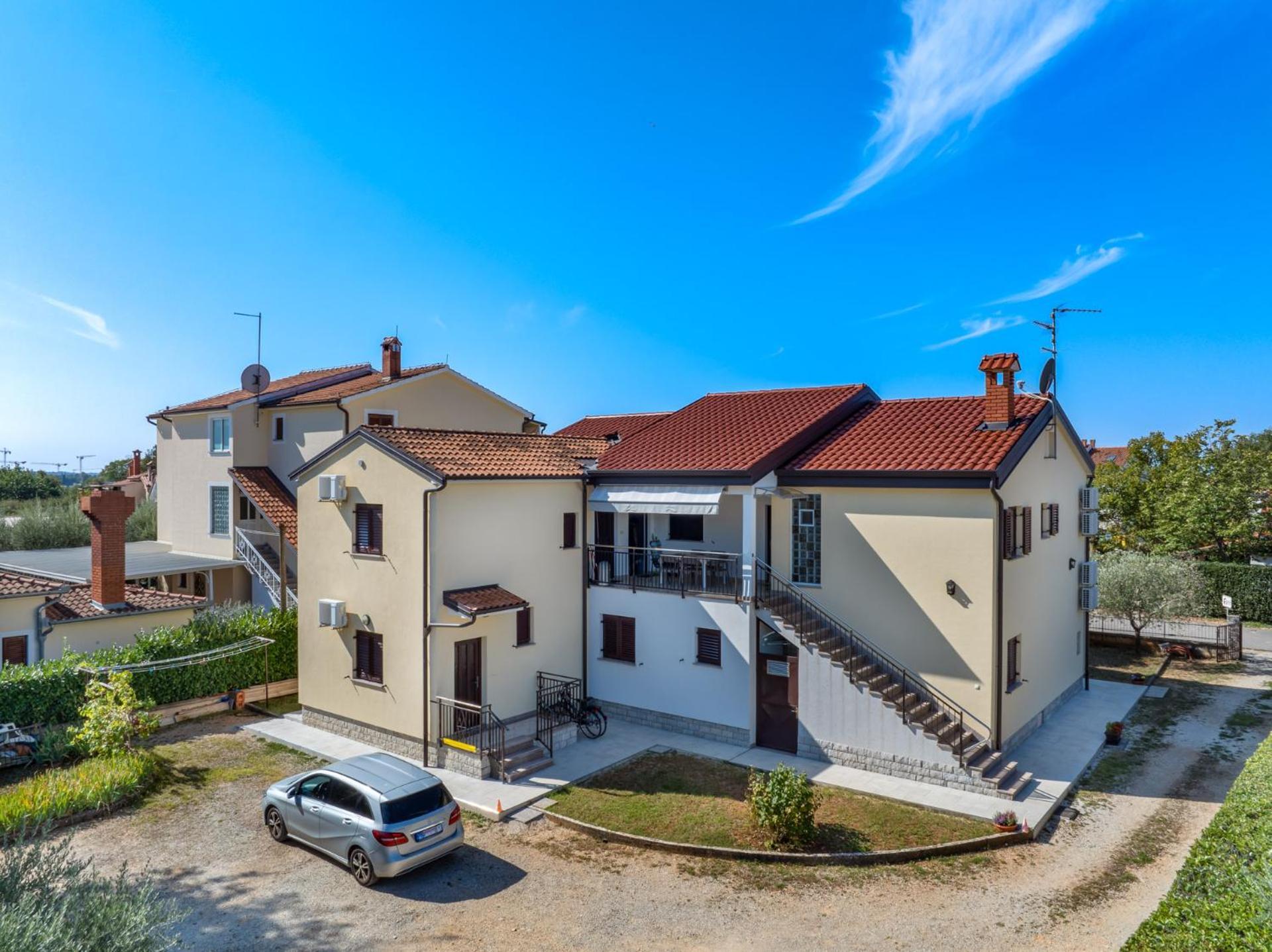 Apartment Mirko Porec